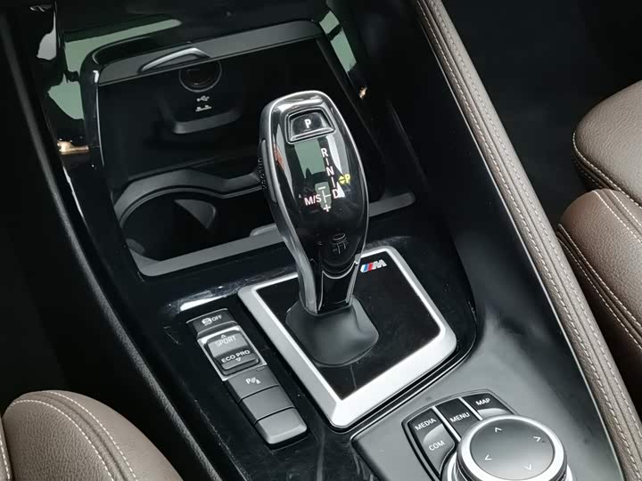 Фото 13 - BMW X1