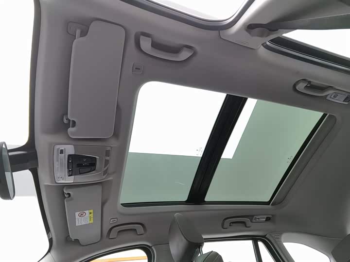 Фото 14 - BMW X1