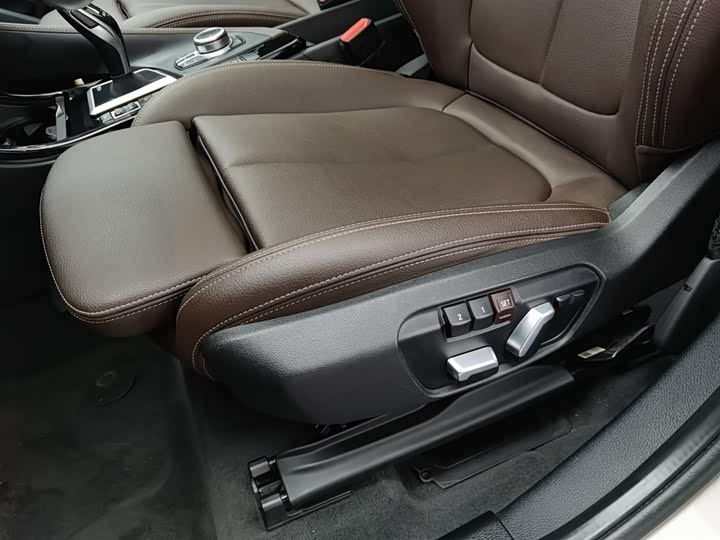 Фото 20 - BMW X1