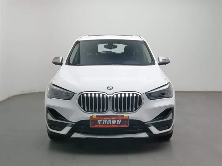 Фото 3 - BMW X1