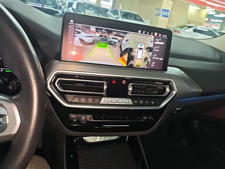 Фото 13 - BMW iX3