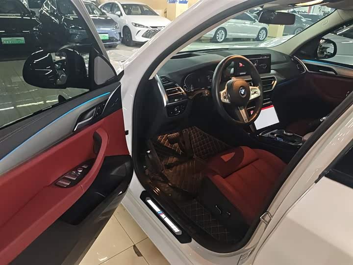 Фото 16 - BMW iX3