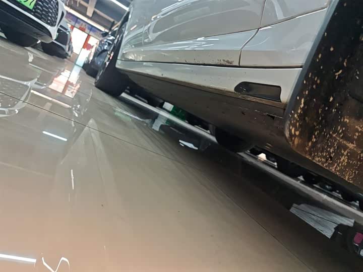 Фото 21 - BMW iX3