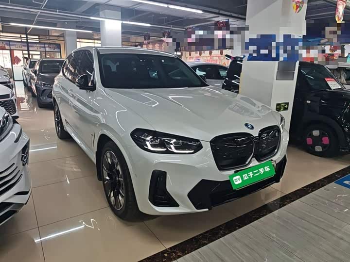 Фото 4 - BMW iX3