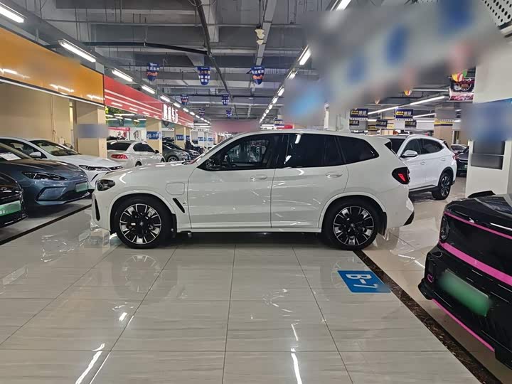 Фото 5 - BMW iX3