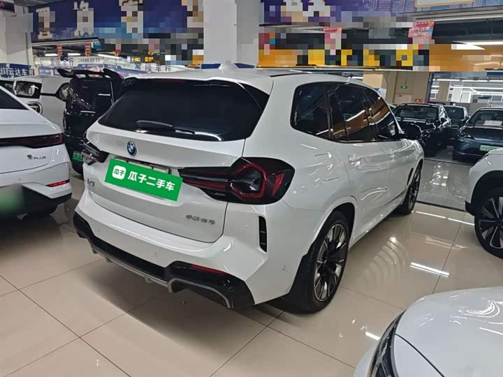 Фото 7 - BMW iX3