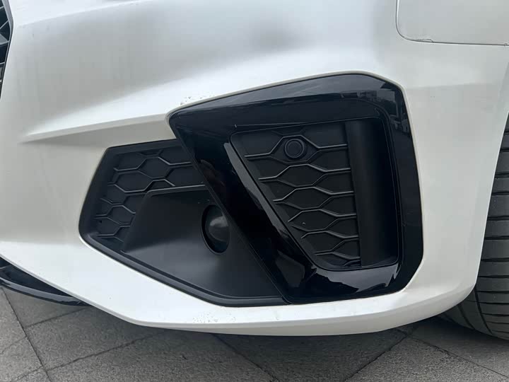 Фото 21 - Audi A4L