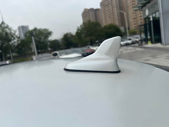 Фото 32 - Audi A4L