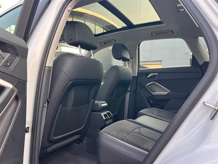 Фото 10 - Audi Q3