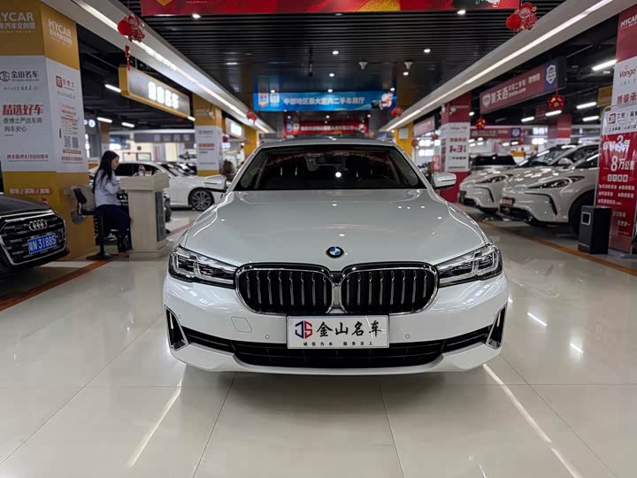 Фото 2 - BMW 5 Series