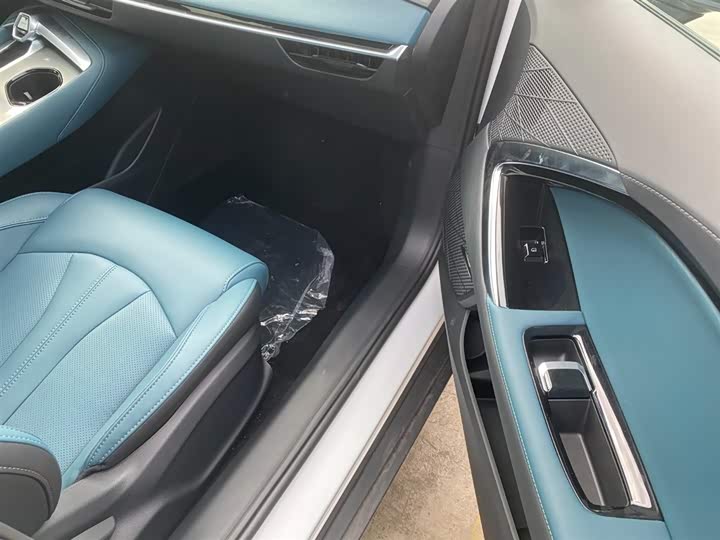 Фото 10 - MG Motor 7