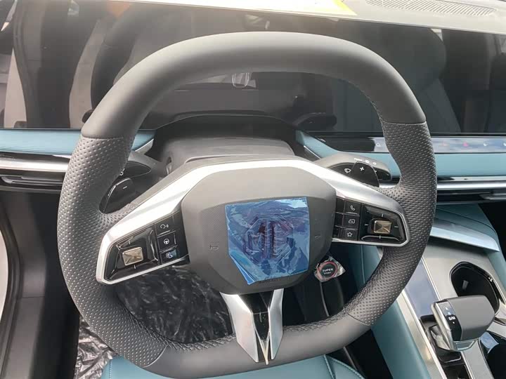 Фото 7 - MG Motor 7