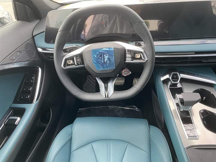 Фото 8 - MG Motor 7