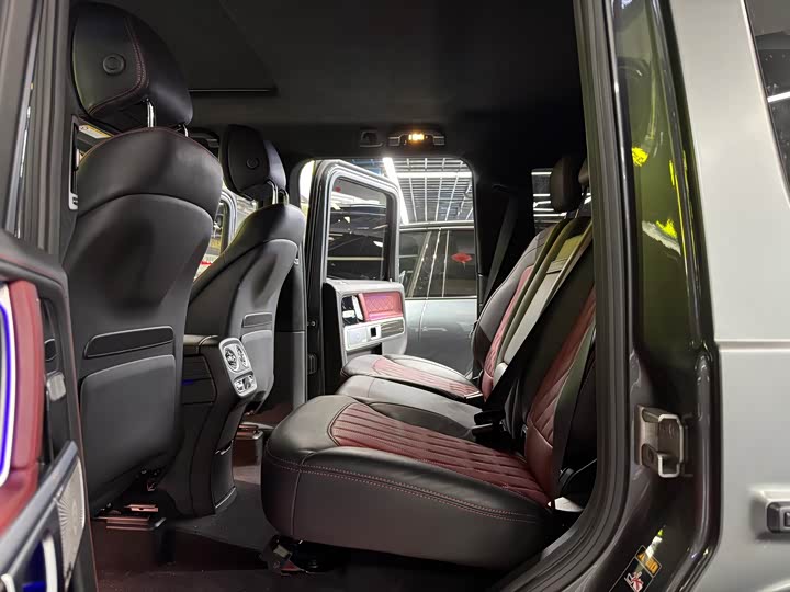 Фото 9 - Mercedes-Benz G-Class AMG