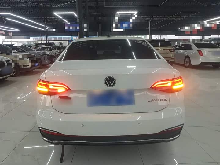Фото 6 - Volkswagen Lavida