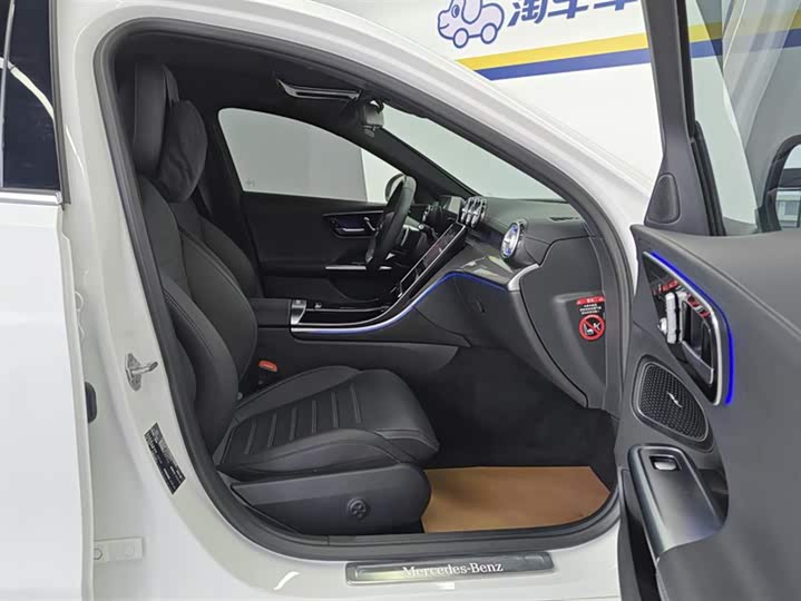 Фото 8 - Mercedes-Benz C-Class