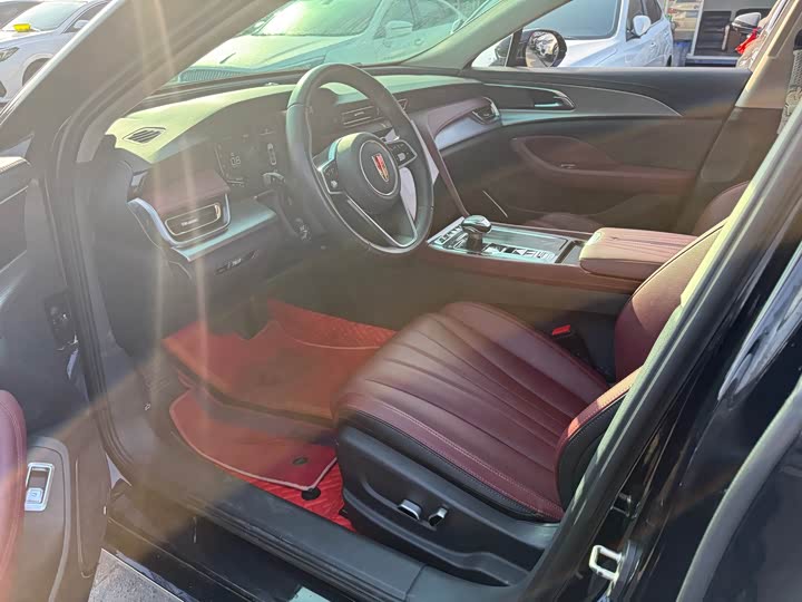 Фото 4 - Hongqi H5