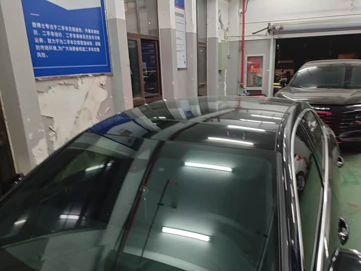 Фото 13 - Audi A6L