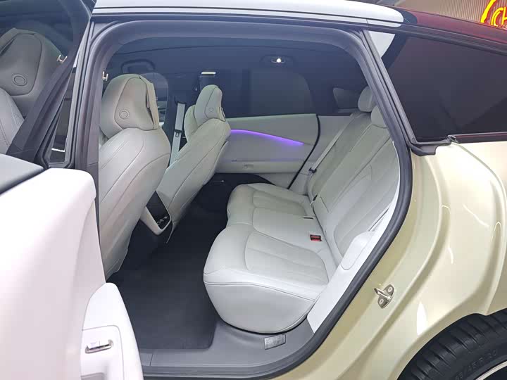 Фото 12 - XPeng F57