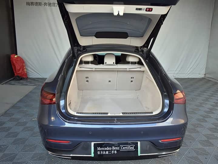 Фото 13 - Mercedes-Benz EQS