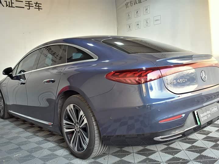 Фото 15 - Mercedes-Benz EQS