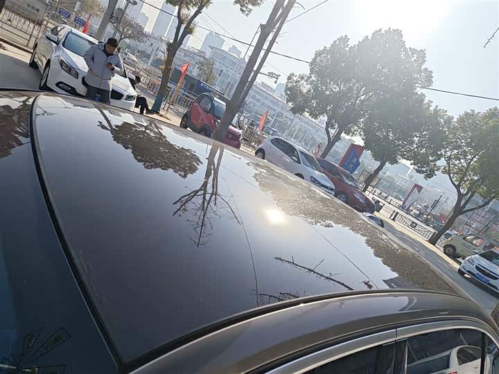 Фото 27 - BMW i5