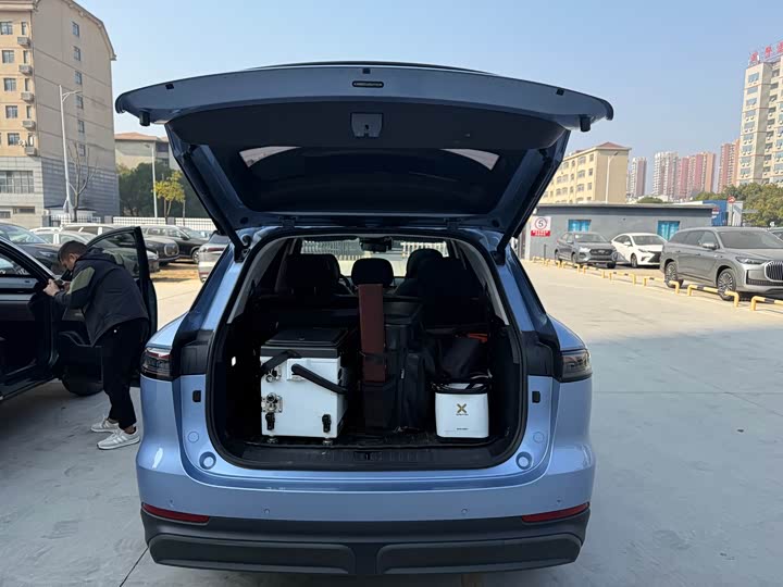 Фото 15 - Chery Fulwin T9