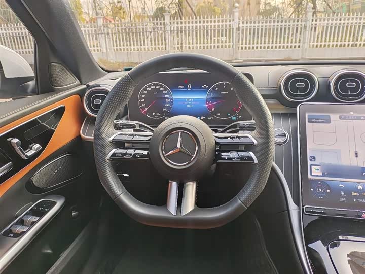 Фото 18 - Mercedes-Benz C-Class