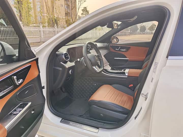 Фото 2 - Mercedes-Benz C-Class