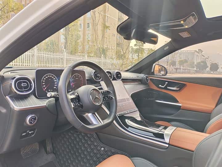 Фото 4 - Mercedes-Benz C-Class