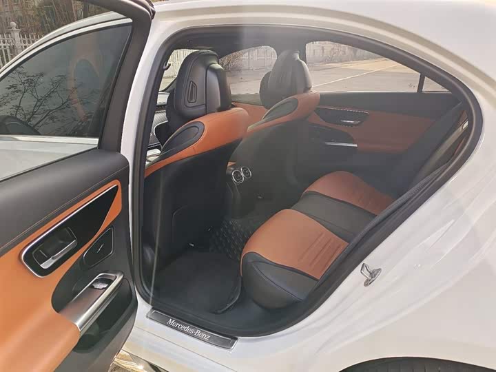 Фото 5 - Mercedes-Benz C-Class