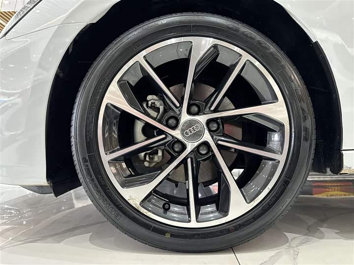 Фото 17 - Audi A3