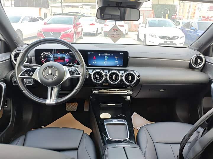 Фото 10 - Mercedes-Benz A-Class