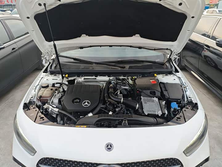 Фото 20 - Mercedes-Benz A-Class