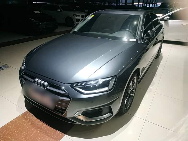 Фото 2 - Audi A4L