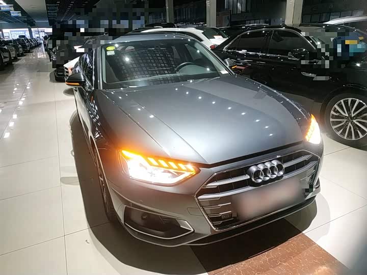 Фото 4 - Audi A4L