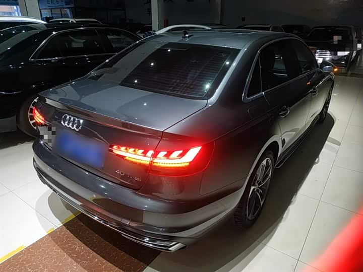 Фото 7 - Audi A4L