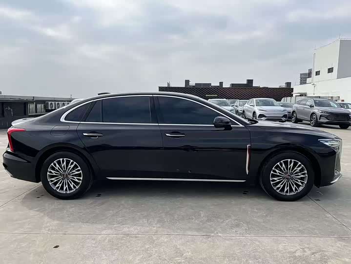 Фото 4 - Hongqi H5
