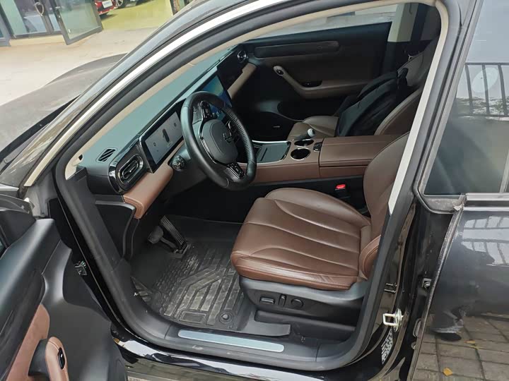 Фото 2 - Leapmotor C11