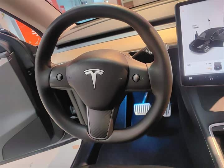 Фото 11 - Tesla Model Y