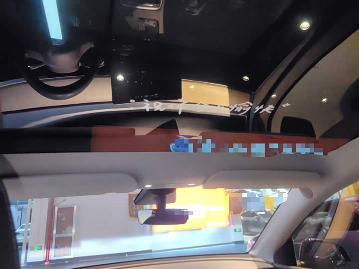 Фото 18 - Tesla Model Y