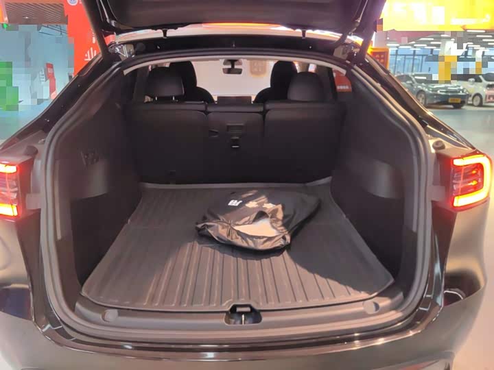 Фото 19 - Tesla Model Y