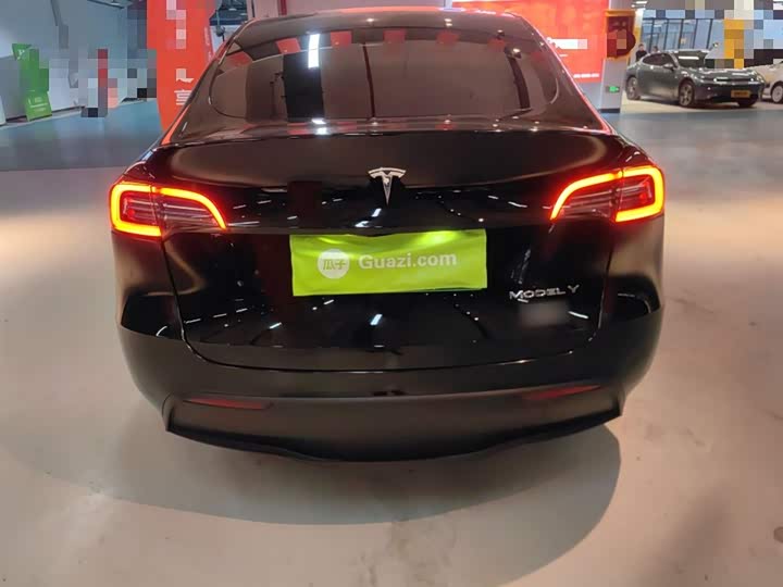 Фото 6 - Tesla Model Y