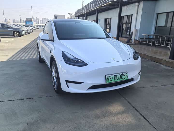 Фото 3 - Tesla Model Y