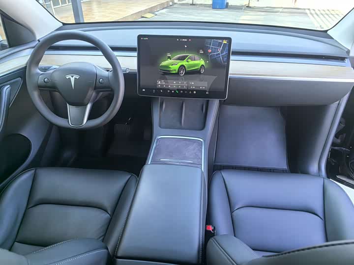 Фото 8 - Tesla Model Y