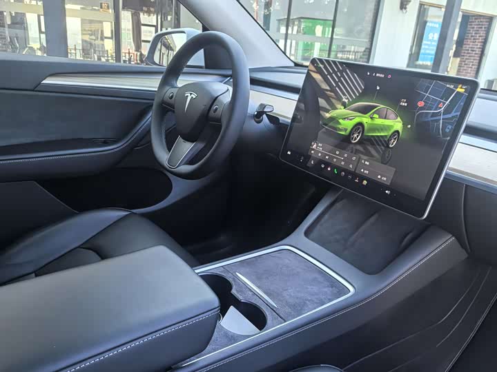 Фото 9 - Tesla Model Y