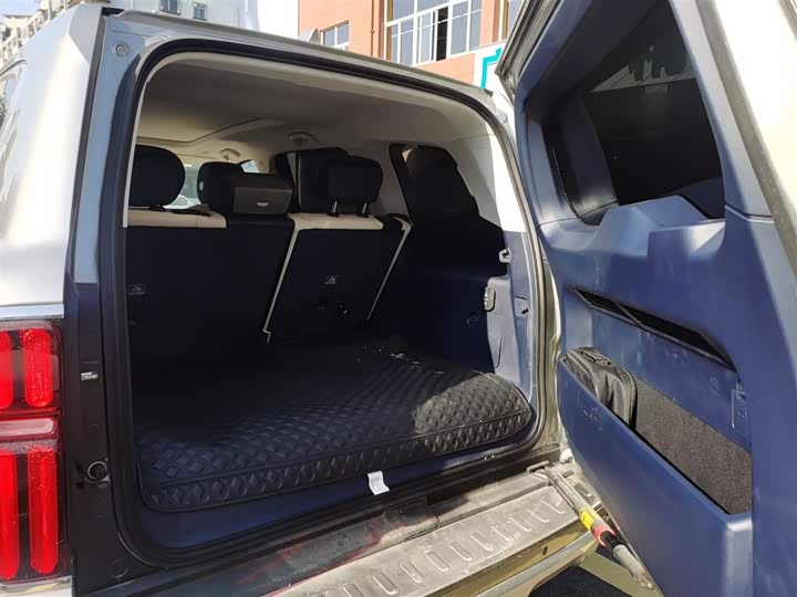 Фото 19 - Tank 500 Hybrid