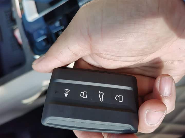 Фото 9 - Tank 500 Hybrid