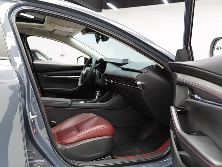 Фото 22 - Mazda 3 (Axela)