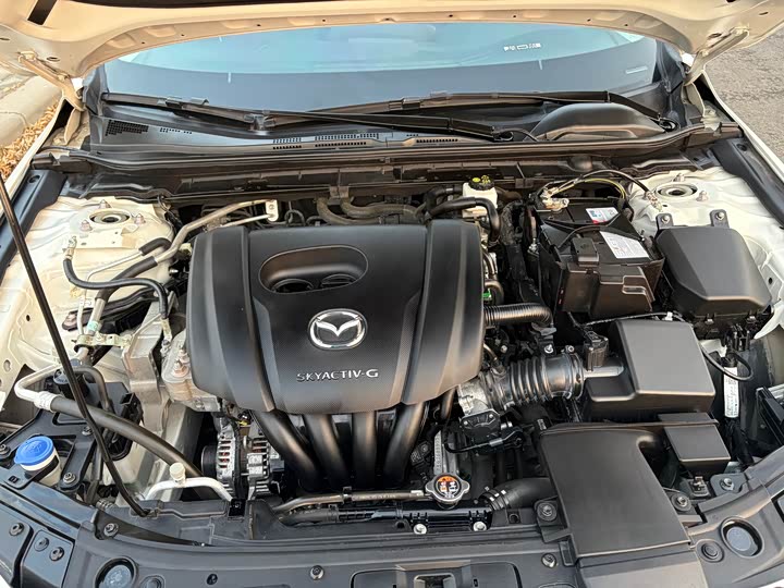 Фото 21 - Mazda 3 (Axela)